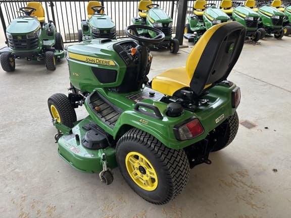 Image of John Deere X734 equipment image 4