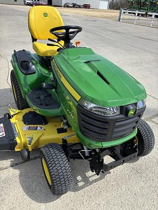 Image of John Deere X734 equipment image 2