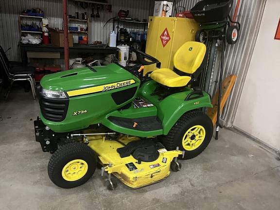Image of John Deere X734 Primary image