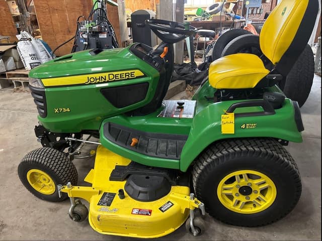 Image of John Deere X734 equipment image 2