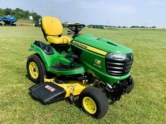 Image of John Deere X734 equipment image 2
