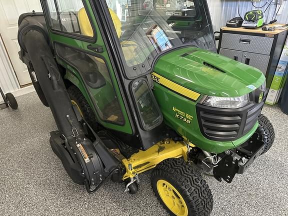 Image of John Deere X738 Primary image
