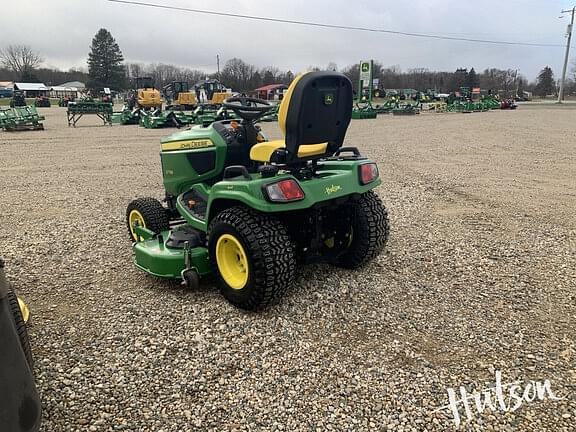 Image of John Deere X738 equipment image 3