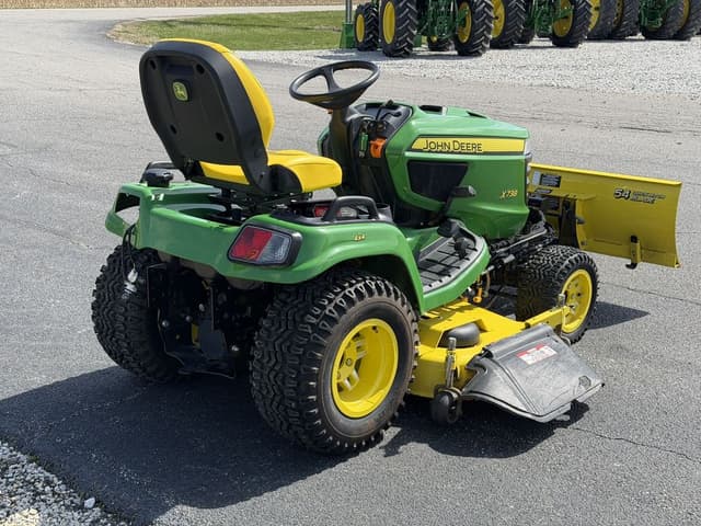 Image of John Deere X738 equipment image 4