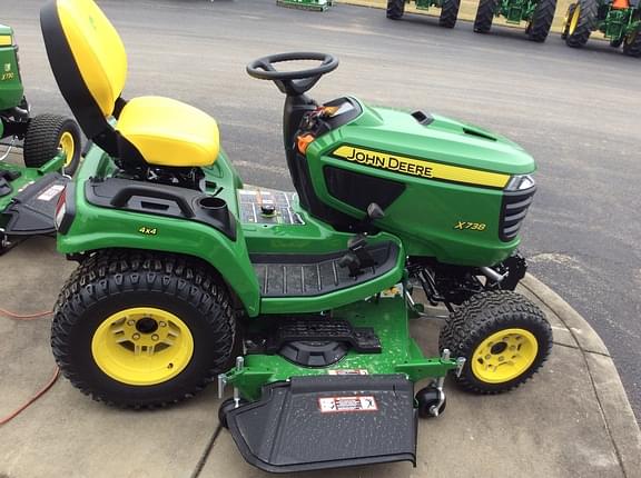 Image of John Deere X738 equipment image 4