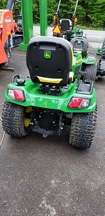 Image of John Deere X738 equipment image 3