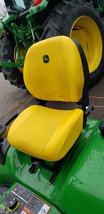 Image of John Deere X738 equipment image 4
