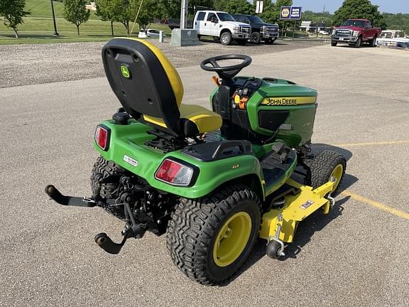 Image of John Deere X738 equipment image 4