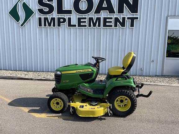 Image of John Deere X738 Primary image