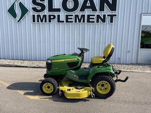 2022 John Deere X738 Image