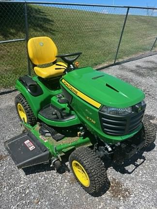 Image of John Deere X738 Primary image