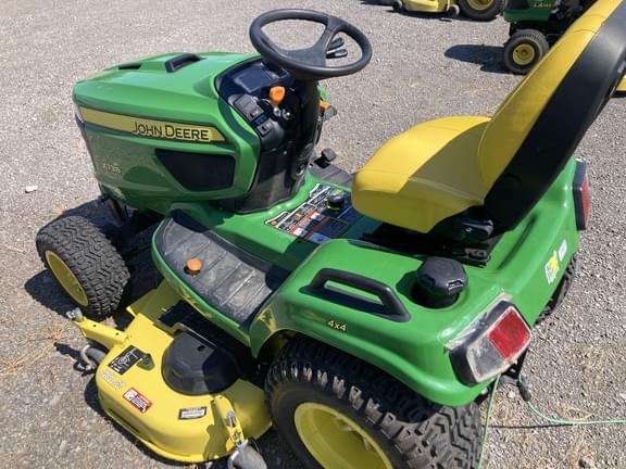 Image of John Deere X738 equipment image 3