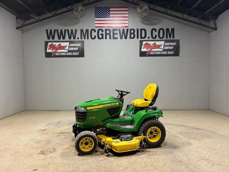 Image of John Deere X738 Primary image