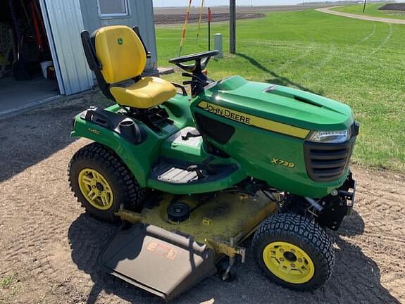 Image of John Deere X739 Primary image