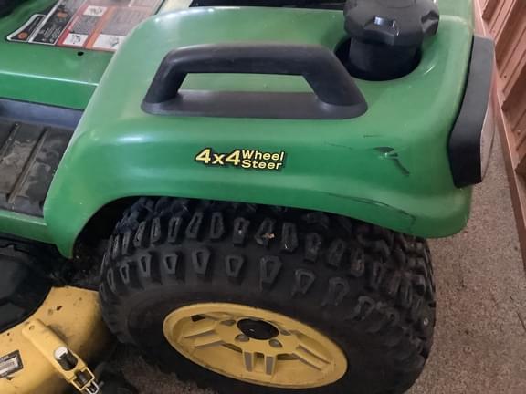 Image of John Deere X739 equipment image 4