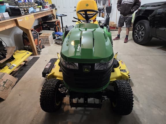 Image of John Deere X739 equipment image 2