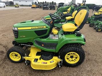 Main image John Deere X739