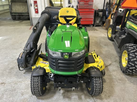 Image of John Deere X739 equipment image 1