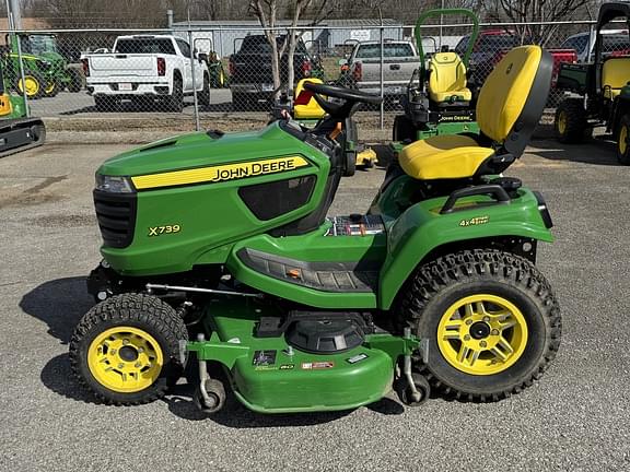 Image of John Deere X739 Primary image