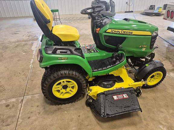 Image of John Deere X739 equipment image 2