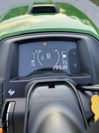 Image of John Deere X739 equipment image 4
