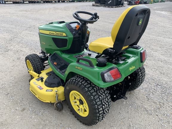 Image of John Deere X739 equipment image 4