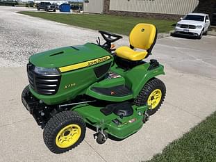 2022 John Deere X739 Equipment Image0