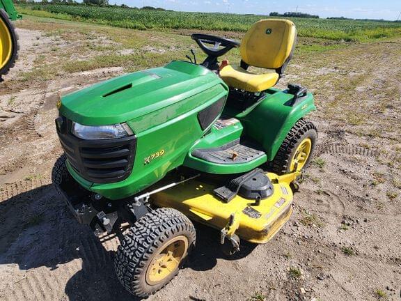 Image of John Deere X739 Image 0