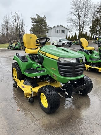2022 John Deere X750 Equipment Image0