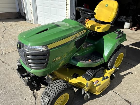 Image of John Deere X750 Primary image