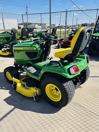 Image of John Deere X750 equipment image 4