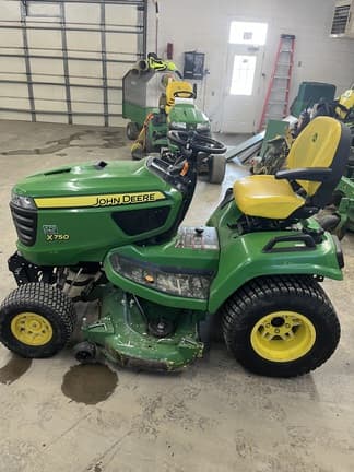 Image of John Deere X750 equipment image 4
