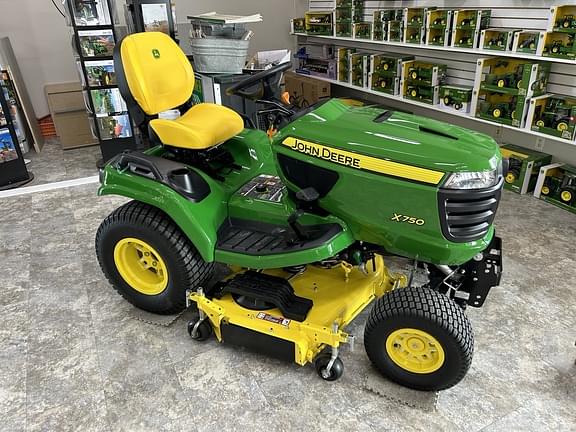 Image of John Deere X750 Primary image