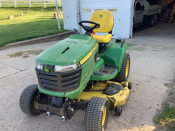 Image of John Deere X750 equipment image 4