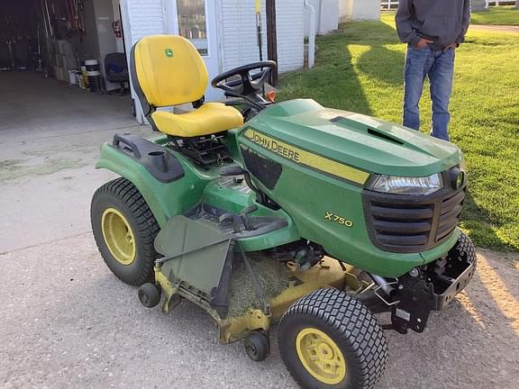 Image of John Deere X750 Primary image