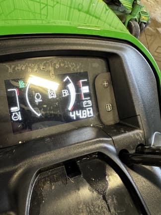Image of John Deere X750 equipment image 4