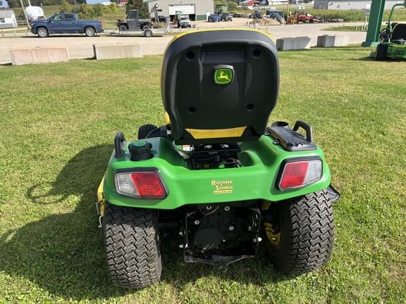 Image of John Deere X754 equipment image 3