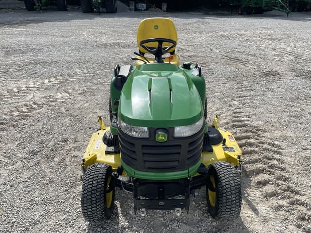 Image of John Deere X754 equipment image 1