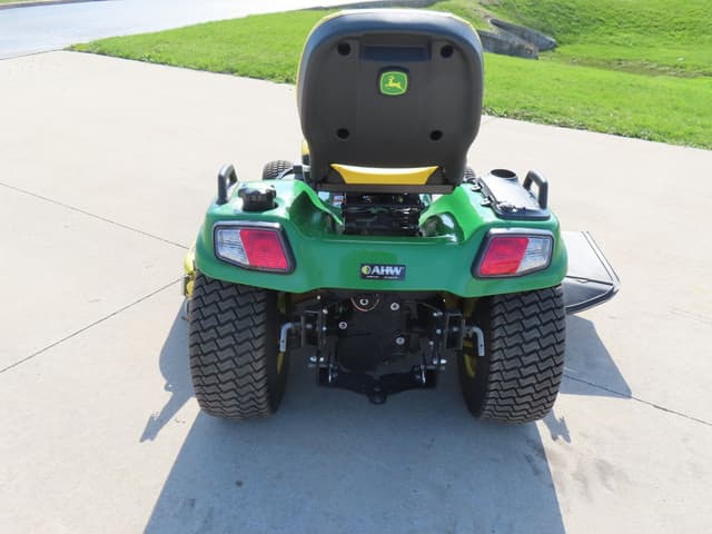 Image of John Deere X754 equipment image 4