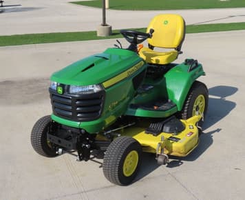 Main image John Deere X754