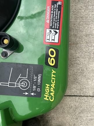 Image of John Deere X754 equipment image 4