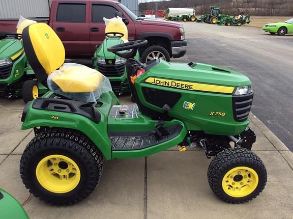 Image of John Deere X758 equipment image 1