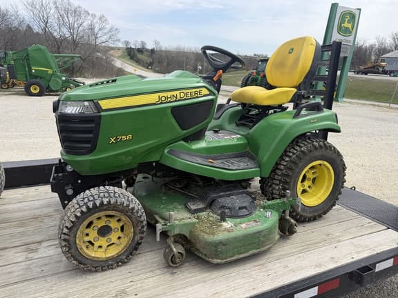Image of John Deere X758 equipment image 1