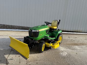 Main image John Deere X758