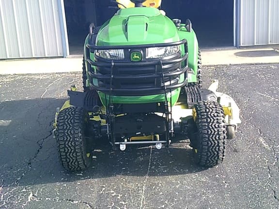 Image of John Deere X758 equipment image 4