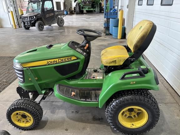 Image of John Deere X758 equipment image 1