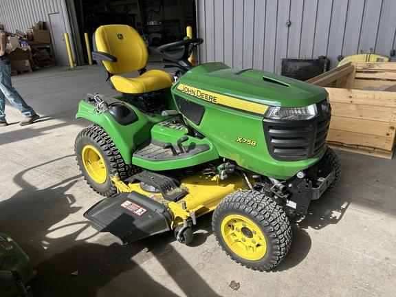 Image of John Deere X758 Primary image