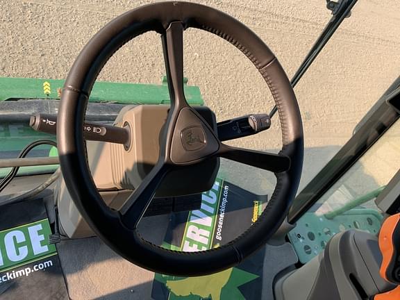 Image of John Deere X9 1000 equipment image 4