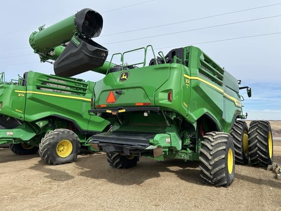 Image of John Deere X9 1000 equipment image 4