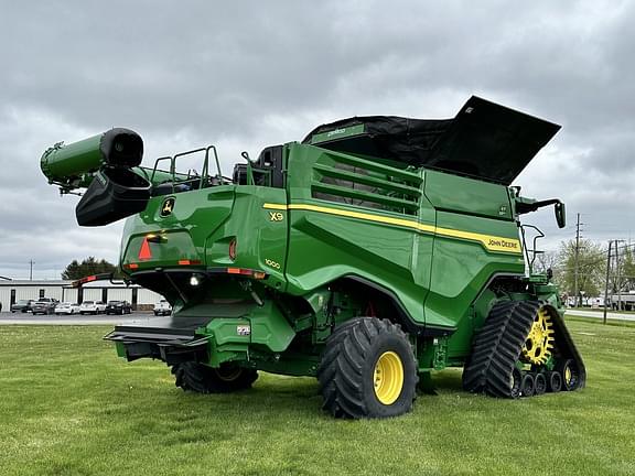 Image of John Deere X9 1000 equipment image 4